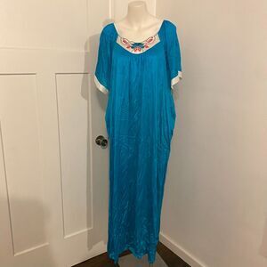 Vintage Just For Women size XL Teal Embroidered Lightweight Mumu Nightgown